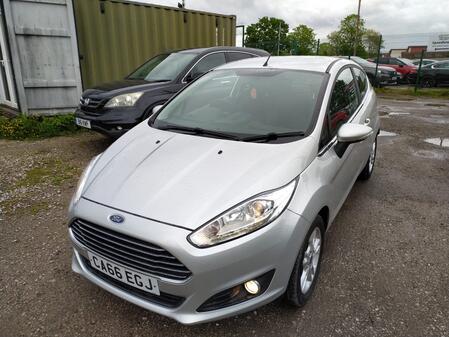 FORD FIESTA 1.0 T EcoBoost Zetec