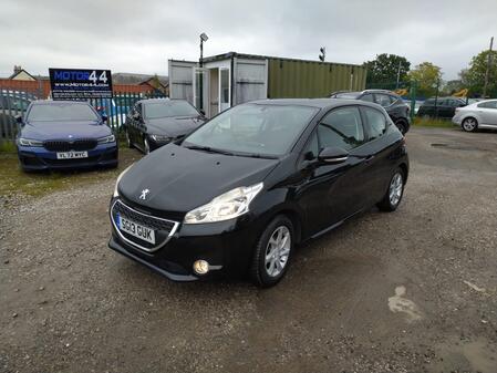 PEUGEOT 208 1.2 VTi Active