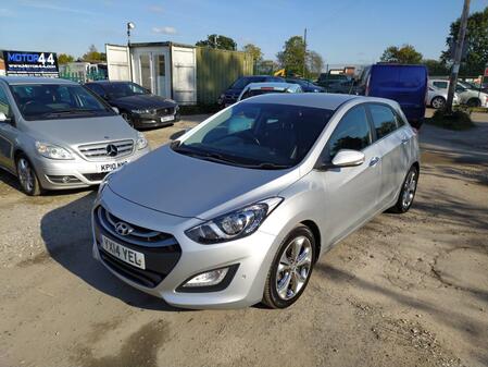 HYUNDAI I30 1.6 CRDi Premium