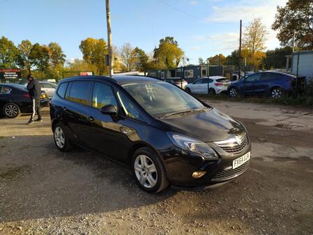 VAUXHALL ZAFIRA TOURER 2.0 CDTi Exclusiv